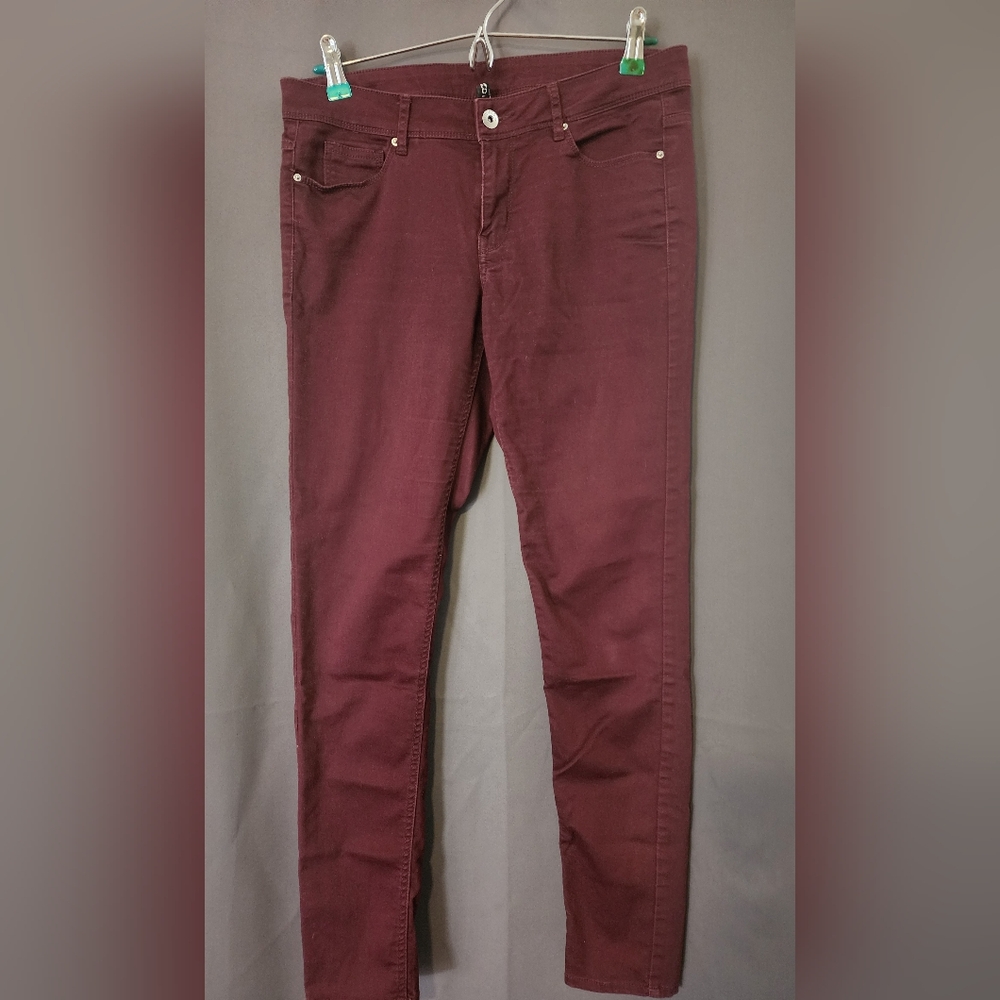 H&M Pants, Women's size 8 Maroon H&M Divided Pants.